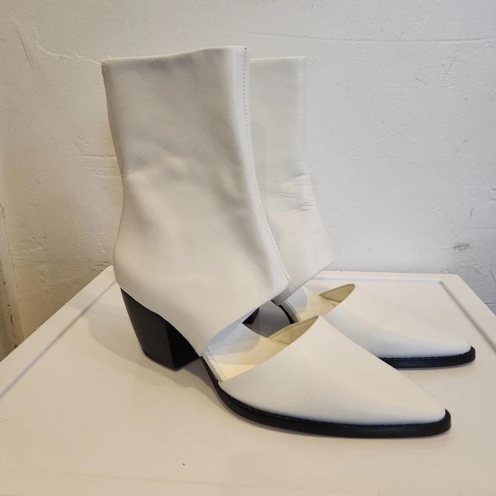 Matisse Caroline Cutout Booties from Anthropologie size 6.5 - Picture 3 of 8